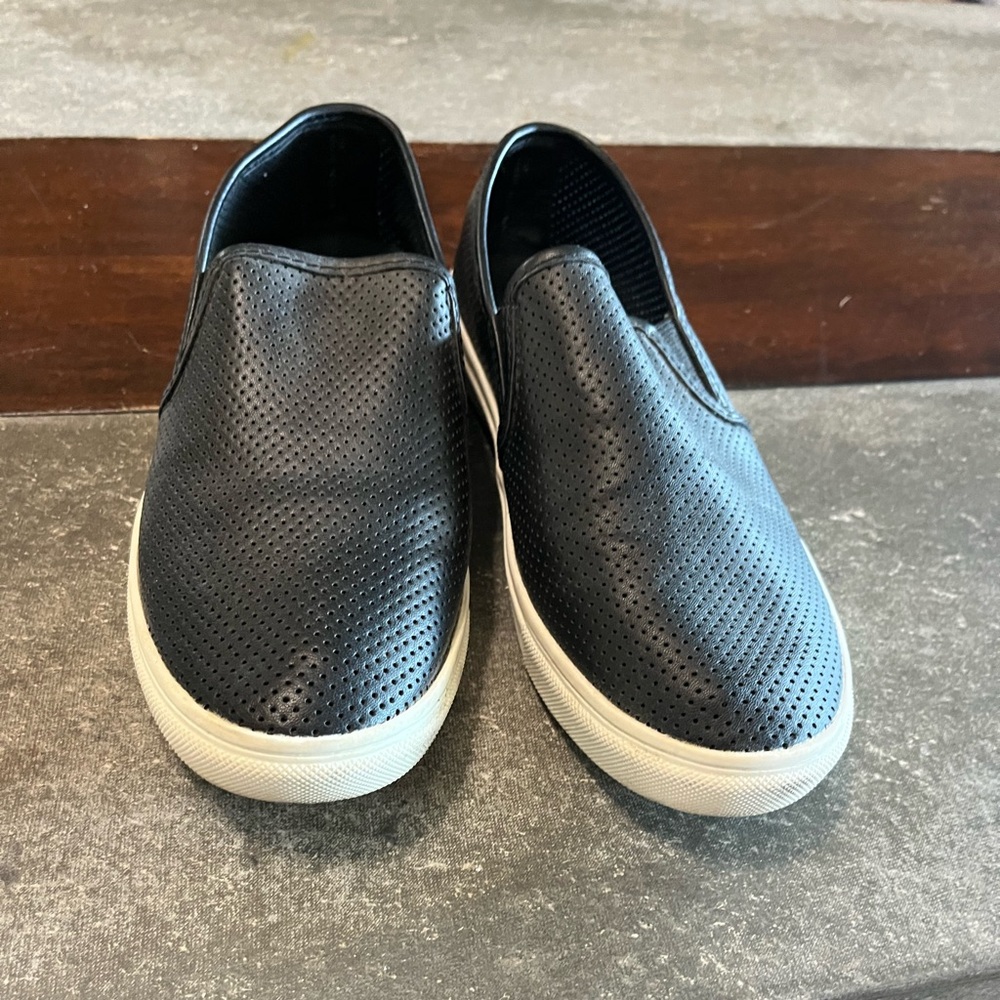 Steve Madden Black Slip Ons